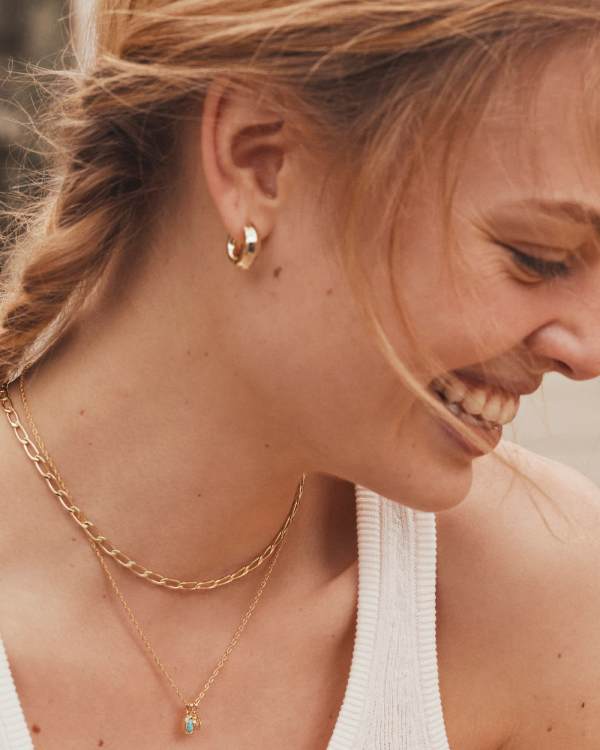 Mikki Metal Huggie Earrings in Gold - view 2