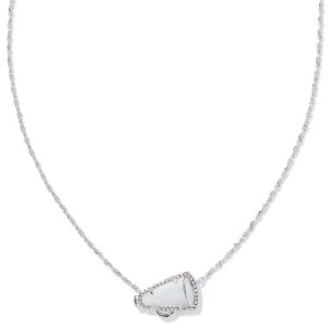 Cheer Silver Short Pendant Necklace in White Mother-of-Pearl
